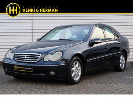 Mercedes-Benz C-klasse - 200 CDI Elegance (NAV./Climate/PDC/T.haak/NL AUTO) - 1