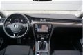 Volkswagen Passat - 1.4 TSI 125pk Business Edition + Navigatie + Achteruitrijcamera - 1 - Thumbnail