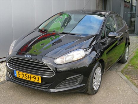 Ford Fiesta - 1.6 TDCi Lease Style Navi Airco Cruise PDC Bluetooth - 1