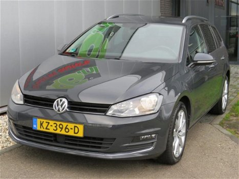 Volkswagen Golf Variant - 1.6 TDI Connected Series Groot Navi Camera DAB+ Clima PDC Cruise Half Lede - 1