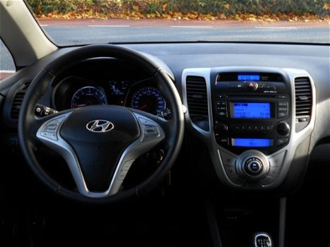 Hyundai ix20 - 1.4i i-Vision Clima / Elec. Panoramadak / Cruise Control - 1