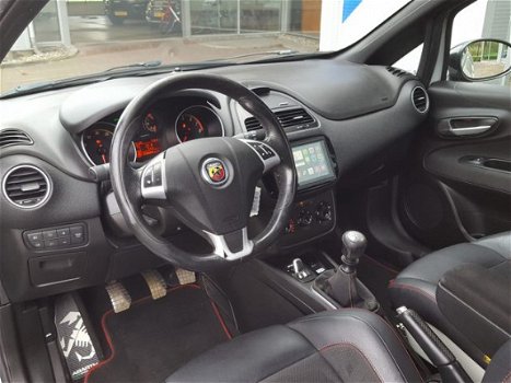 Abarth Punto Evo - 1.4 16V 163PK MULTI-AIR | NAVI | AIRCO | 17''LM | PRIVACY GLASS | PDC | MISTLAMPE - 1