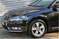 Volkswagen Passat Variant - 2.0 Tdi 140pk Highline BlueMotion, PDC, Trekhaak, Verw. voorst., Radio ' - 1 - Thumbnail