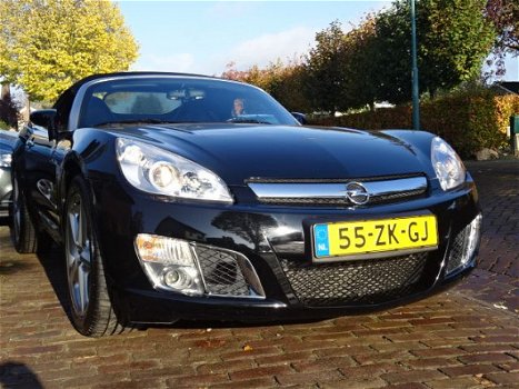 Opel GT - 2.0 Turbo Premium 18