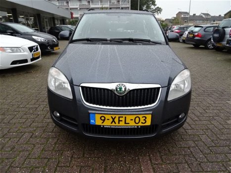 Skoda Fabia Combi - 1.6-16V Ambition Airco Trekhaak Pdc - 1