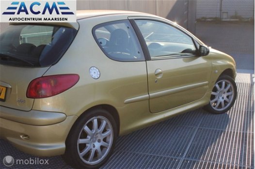 Peugeot 206 - 2.0-16V GTI - 1