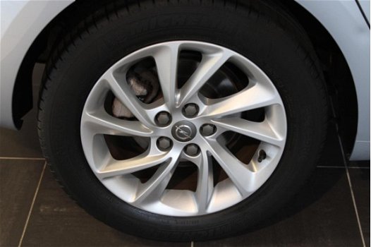 Opel Astra - 1.4Turbo | Innovation | Navigatie | Parkeersensoren | Airco - 1