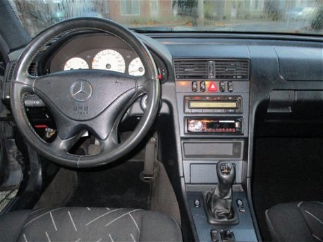 Mercedes-Benz C-klasse - 1.8 C180 SEDAN CLASSIC Sport - 1