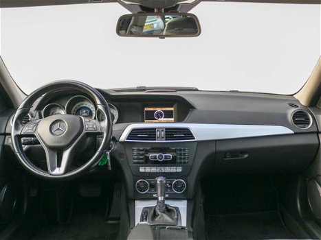 Mercedes-Benz C-klasse - Limousine C 180 Automaat Avantgarde | Trekhaak - 1