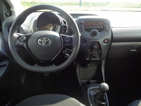 Toyota Aygo - 1.0 VVT-i 72pk 5D x-fun - 1