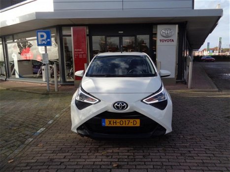 Toyota Aygo - 1.0 VVT-i 72pk 5D x-play - 1