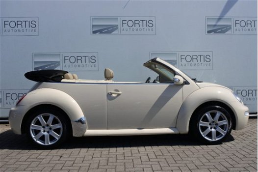 Volkswagen New Beetle Cabriolet - 1.4 Geen import/ Elektr kap/ Leder/ Nieuwe distibutie - 1