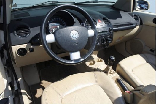 Volkswagen New Beetle Cabriolet - 1.4 Geen import/ Elektr kap/ Leder/ Nieuwe distibutie - 1