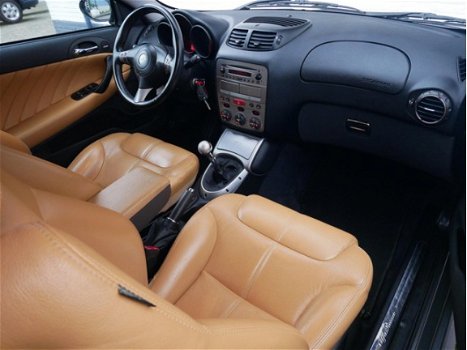 Alfa Romeo GT - 2.0 JTS Distinctive Clima/Cruise/Leder/Bose - 1