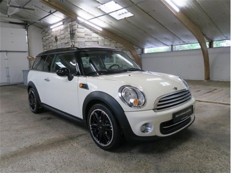 Mini Mini Clubman - 1.6 Cooper Panoramadak Stoelverwarming Parkeersensoren Automatische airco - 1