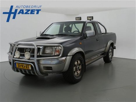 Nissan Pick-up - 2.5 4WD KING CAB. + CLIMATE CONTROL / TREKHAAK - 1