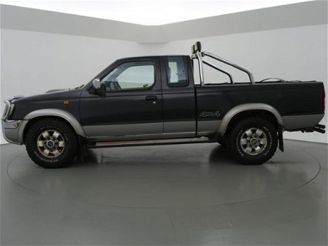 Nissan Pick-up - 2.5 4WD KING CAB. + CLIMATE CONTROL / TREKHAAK - 1