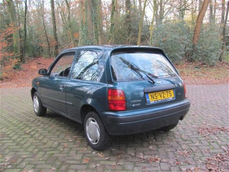 Nissan Micra - 1.0 L automaat - 1