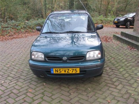 Nissan Micra - 1.0 L automaat - 1