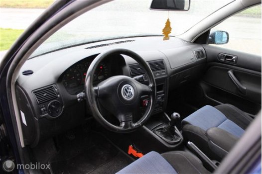 Volkswagen Golf - 1.6-16V Highline cruise, clima, trekhaak - 1