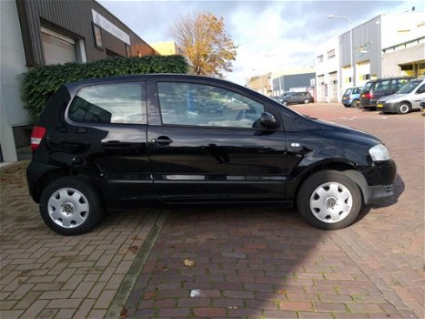 Volkswagen Fox - 1.2 Trendline | STUURBEKRACHTIGING | - 1