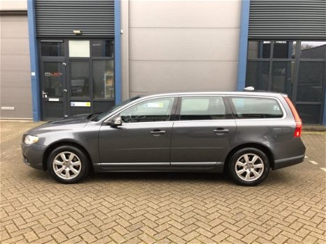 Volvo V70 - 2.0 D3 Kinetic Airco, Leer, NAP, Cruise, Dealer Onderhouden, Stoelverwarming, - 1