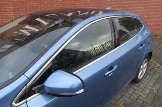 Volvo V40 - 2.0 D4 Summum Business PANORAMADAK/LEER/TREKHAAK/STOEL VERW - 1