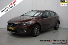 Volvo V40 Cross Country - 2.0 D2 Momentum | Navigatie | Xenon | Climate control |