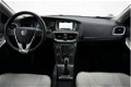 Volvo V40 Cross Country - 2.0 D2 Momentum | Navigatie | Xenon | Climate control | - 1 - Thumbnail
