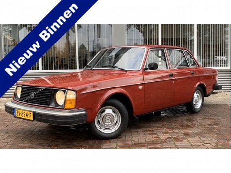 Volvo 244 - 2.1 GL Automaat 1978, Benzine, Sedan, Rood Apk 09-2021 belastingvrij - 1