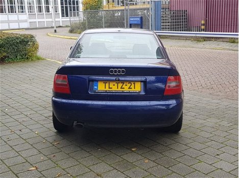 Audi A4 - 1.6 CLIMA - 1