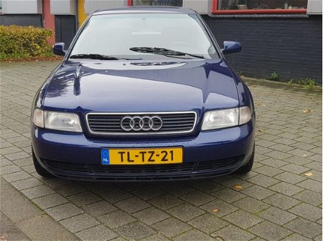 Audi A4 - 1.6 CLIMA - 1