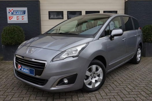 Peugeot 5008 - 1.2 130 Pk Clima/Cruise/Pdc/Panoramadak - 1