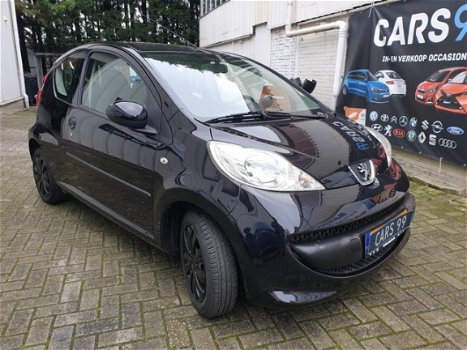 Peugeot 107 - 1.0-12V XS Automaat Nieuw APK - 1