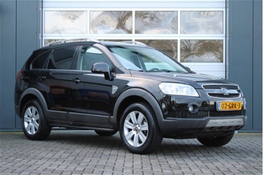 Chevrolet Captiva - 2.4i Style 2WD Airco/Cruise/Elek.Ramen/C.V./Stoelverwarming/Xenon/APK:12-10-2020 - 1