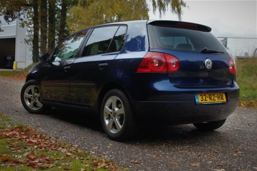 Volkswagen Golf - 1.6 Trendline 5drs DSG Navi Airco Pdc NAP - 1