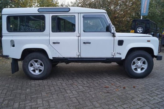 Land Rover Defender - 2.5 Td5 110 Station Wagon Youngtimer - 1