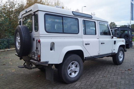 Land Rover Defender - 2.5 Td5 110 Station Wagon Youngtimer - 1