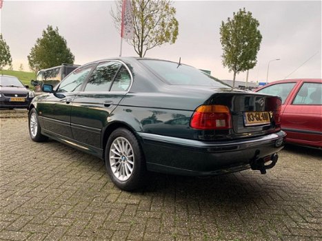 BMW 5-serie - 525d Executive YOUNGTIMER, AUTOMAAT en in perfecte staat - 1