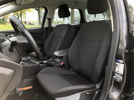 Ford Focus Wagon - 1.5 TDCI 120pk Lease Edition | Navigatie met bluetooth | Licht en regensensor | A - 1