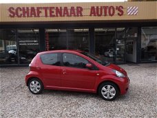 Toyota Aygo - 1.0-12V Aspiration Red nederlandse auto met airco en luxe zeer mooi