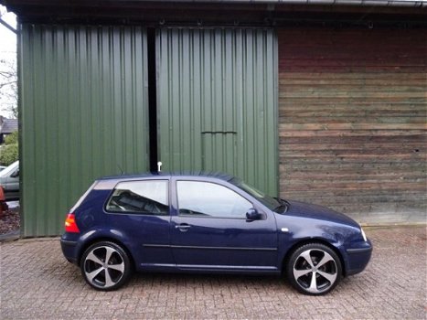 Volkswagen Golf - 1.6 16V - 1