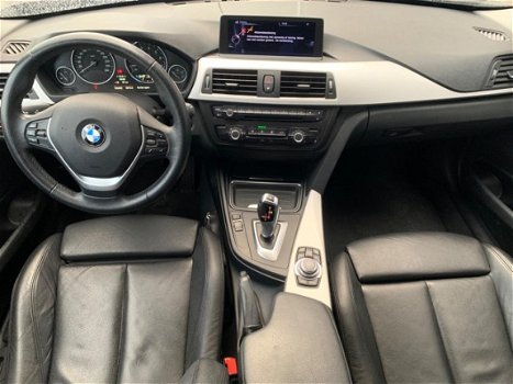 BMW 3-serie Touring - 320i High Executive / Automaat / Navi / Leer / NAP - 1