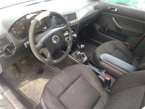 Volkswagen Golf Variant - 1.9 TDI Basis Gewoon lekker goedkoop rijden en 5 drs stuurbekrachting nw a - 1