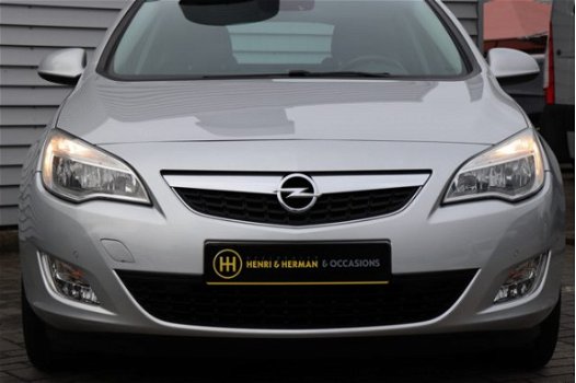 Opel Astra - 180pk Turbo Cosmo (NAV./Climate/17