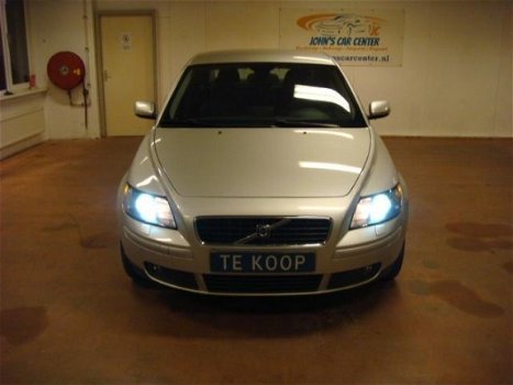 Volvo S40 - 2.0D Summum - 1