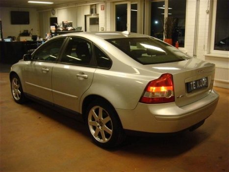 Volvo S40 - 2.0D Summum - 1