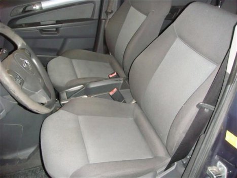 Opel Zafira - 1.9 CDTi Cosmo - 1