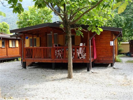 Te huur prive chalet op camping aan het meer van Lugano in Porlezza (Italie) - 1