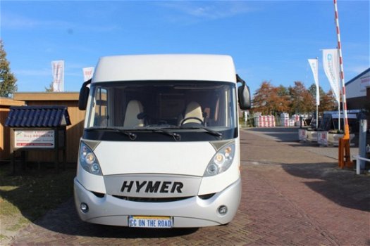 Hymer B 698 CL met Queensbed - 3